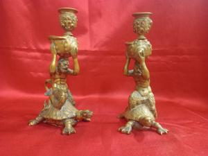 Par de candelabros neoclásicos